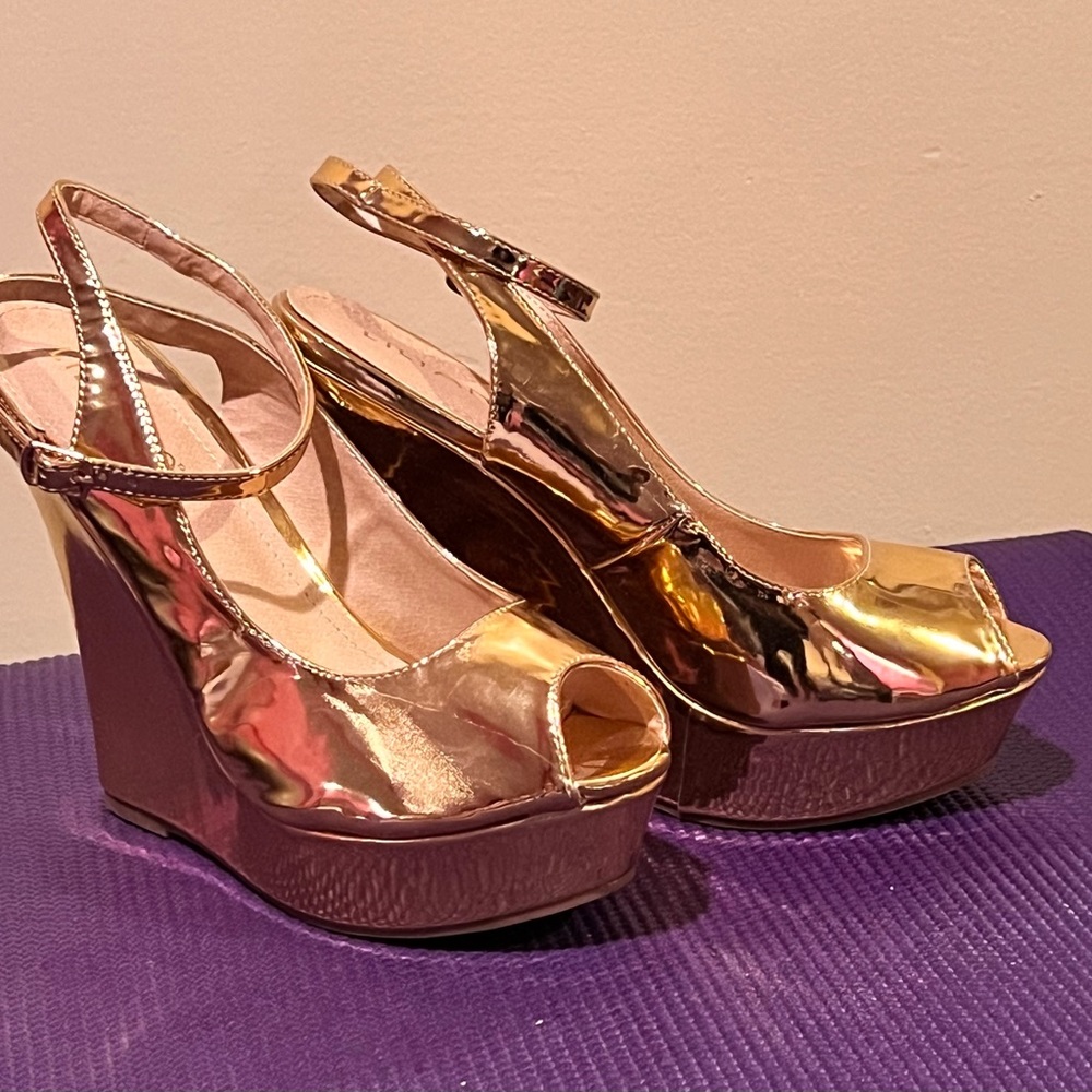 Womens high open toe wedge